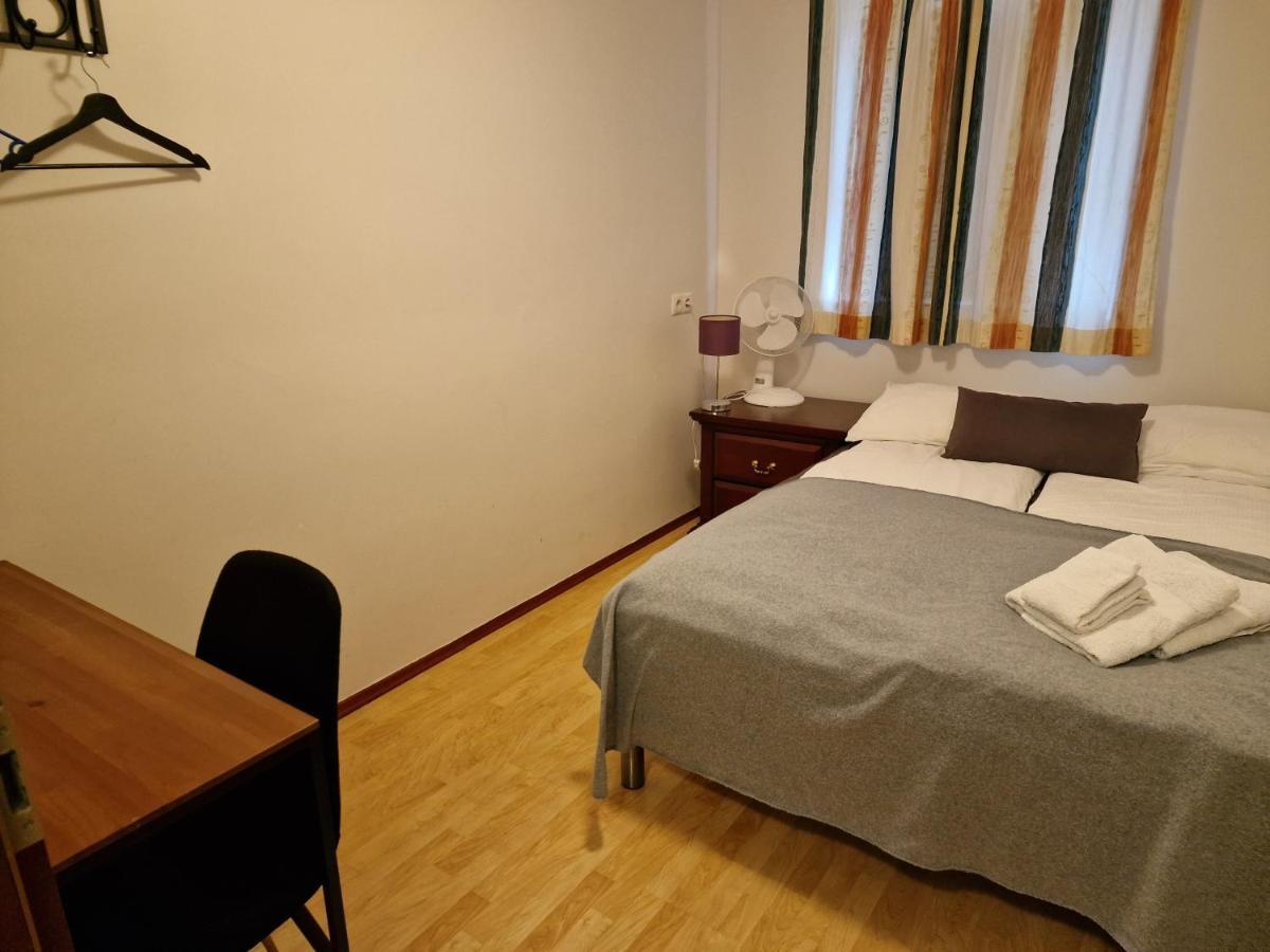 Husid Guesthouse Reykholt  Bagian luar foto